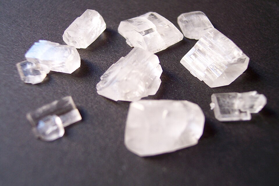 Sodium citrate crystals